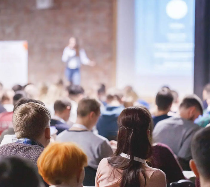 Reach-a-Wider-Professional-Audience-1